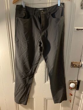Oliver’s apparel stretch chinos